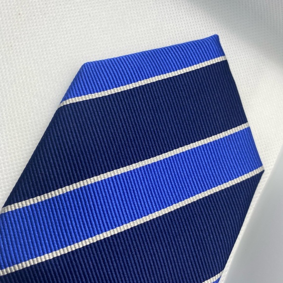 Charles Tyrwhitt Navy and Royal Blue Striped Tie - Picture 1 of 4